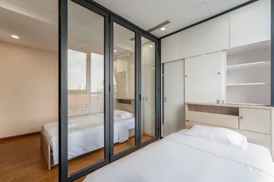 Appartamento Platinum con quattro camere da letto — Vinhomes Landmark Luxury Apartment by Navie